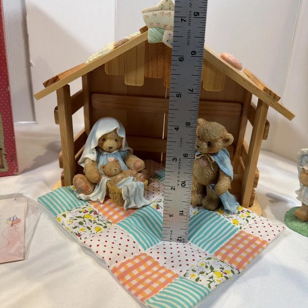 Vintage Enesco Cherished Teddies Nativity 4 Piece Set Stable‎ Figurines Box